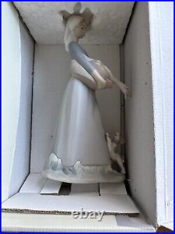 LLADRO Girl with Duck & Dog Porcelain MATTE Figurines 10.5 EUC Valencia Spain