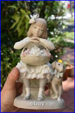 LLADRO Girl with Flowers and Dog 01011088 Matte Finish Nina Floreal Retired 1989