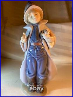 LLADRO LITTLE FIREMAN Boy with Puppy Dog Figurine #6334 Mint Condition RARE