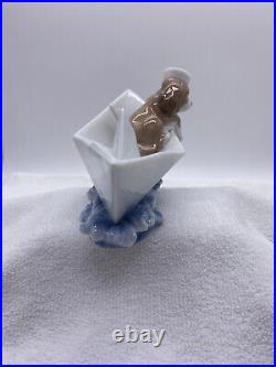 LLADRO LITTLE STOWAWAY PUPPY DOG FIGURINE #6642 IN BOX MINT 2000 6.75 x 4in