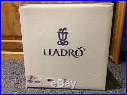 Lladro New Large Figurine Dog Jack Russell With Licorice 01009192 Brand New
