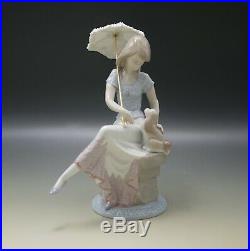 LLADRO PICTURE PERFECT #7612 GIRL WITH UMBRELLA AND DOG WithORIGINAL BOX 9