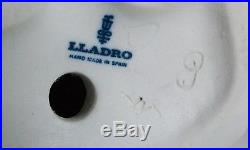 Lladro Porcelain Dog Figure- Old Dog 1067- Retired- Spain