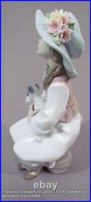 LLADRO PORCELAIN FIGURINE 6400 DAYDREAMS Girl with Dog Schnauzer & Flower Hat