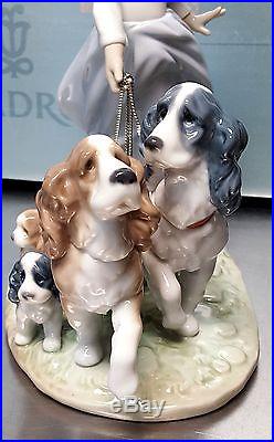 LLADRO PRIVILEGE Figurine #6784 PUPPY PARADE, Girl Walking Dogs & Puppies, MIB