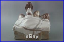 LLADRO PUPPIES Dogs In Basket model # 01011121, Juan Huerta, Large Figurine