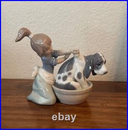 LLADRO Porcelain Figurine BASHFUL BATHER Girl & Dog, #5455