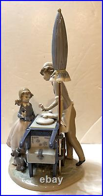 LLADRO RARE Ice Cream Vendor with Girl and Dog #5325 LARGE MINT