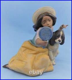 LLADRO SPAIN GRES FIGURINE #5468 WHO'S FAIREST GIRL With DOG