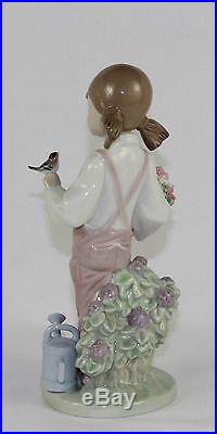 LLADRO SPRING #5217 FIGURINE GIRL WithBIRD & FLOWERS MINT WithBOX