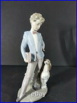 LLADRO SUNDAY'S CHILD #6023 FIGURINE BOY With DOG & BOOK PERFEC