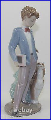 LLADRO SUNDAY'S CHILD #6023 FIGURINE BOY With DOG & BOOK PERFEC