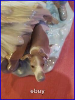 LLADRO Spain GARDNER IN TROUBLE Figureine 8.5 High, Retired In 1981