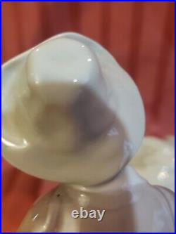 LLADRO Spain GARDNER IN TROUBLE Figureine 8.5 High, Retired In 1981