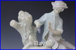 LLADRO Spain Romantic Group Couple w Grapes & Dog 4662 Porcelain Figurine NR LGM