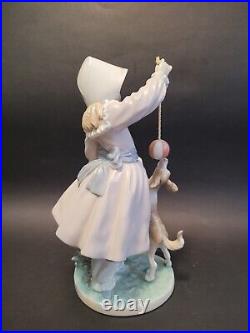 LLADRO TEASING THE DOG. # 5078. Large. Great condition! No Box