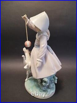 LLADRO TEASING THE DOG. # 5078. Large. Great condition! No Box