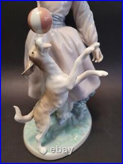 LLADRO TEASING THE DOG. # 5078. Large. Great condition! No Box