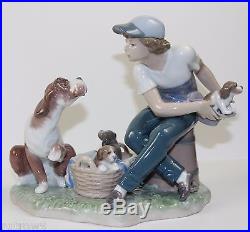 LLADRO THIS ONE'S MINE #5376 FIGURINE BOY WithDOG & PUPPIES PERFECT