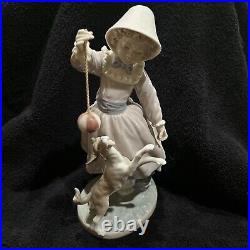 LLADRO Teasing The Dog #5078 Retired 10.25 NO BOX