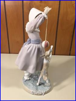 LLADRO Teasing The Dog #5078 Retired 10.25 NO BOX