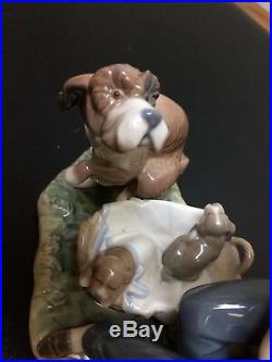 LLADRO This One's Mine Porcelain Figurine Puppies Dog Children