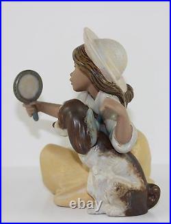 LLADRO WHO'S THE FAIREST #2313 FIGURE GIRL, DOG, MIRROR GRES MINT WithBOX