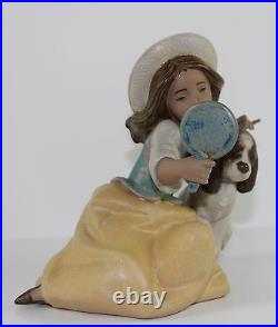 LLADRO WHO'S THE FAIREST #2313 FIGURE GIRL, DOG, MIRROR GRES MINT WithBOX