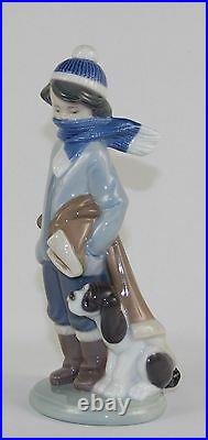 LLADRO WINTER #5220 FIGURINE BOY WITH DOG MINT WithBOX