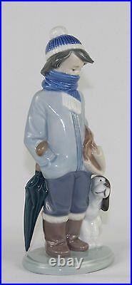 LLADRO WINTER #5220 FIGURINE BOY WITH DOG MINT WithBOX