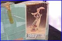 LLadro #4914 Lady With Shawl & Dog Figurine Retired Original Box