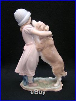 LLadro 6903 A Warm Welcome Girl with Dog figurine