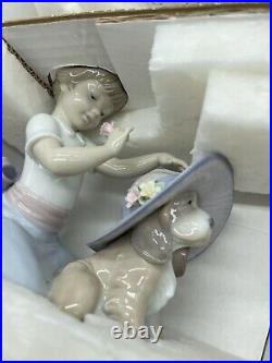 LLadro Figurine #6862 An Elegant Touch Girl Puppy Dog with Original Box 2001