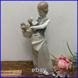 LLadro Girl Holding Puppies in Basket Little Dogs on Hip No. 1311