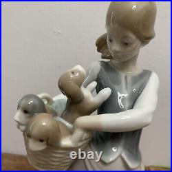 LLadro Girl Holding Puppies in Basket Little Dogs on Hip No. 1311