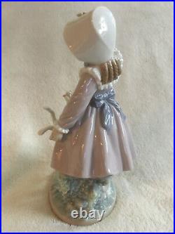 LLadro Teasing The Dog Figurine #5078 Retired- Mint Condition