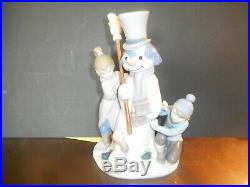 LLadro snowman with children and dog