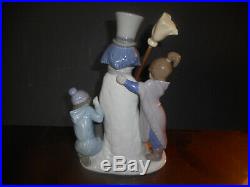 LLadro snowman with children and dog