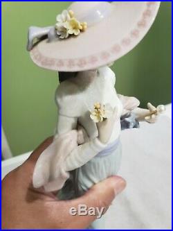 Lady With Flower Walking Puppy Dog With Umbrella By Lladro #6246 Rare 11