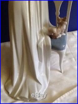Large 19 Lladro Lady Empire with Dog Read Description