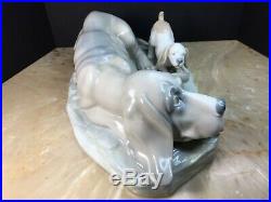 Large Early Lladro Bloodhound Dog With Basset Hound Puppy Figurine