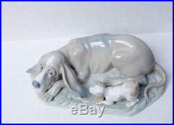 Large Early Lladro Dog With Puppy Figurine