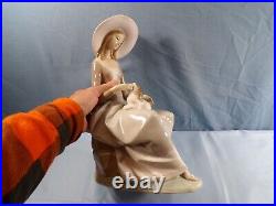 Large Lladro Porcelain Figurine #4806 Girl With Dog 13 Tall