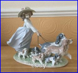 Large Lladro Prestige Figure Puppy Parade 6784 Retired