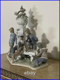 Large Lladro Puppy Dog Tails Group Figure 5539