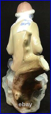 Large Nao Lladro Figurine Seated Boy With His Begging Dog Excellent Condition