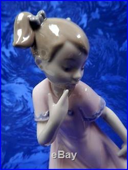 Let Me Go Girl With Dog Special Edition 2014 Female Figurine Nao By Lladro #1829