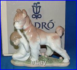Lladdro Figurine, 6556 Safe and Sound, boy & dog, Society piece with box