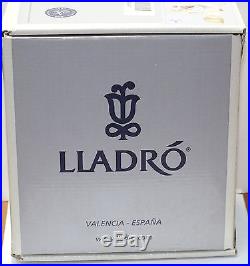 Lladró An Elegant Touch Porcelain Figurine Dog in Hat & Girl w Box #6862