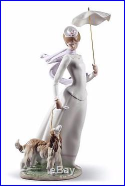 Lladro 01008679 LADY WITH SHAWL dogs umbrella 8679 BRAND NEW in BOX